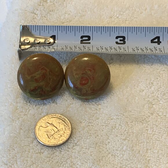 Vintage Bakelite Button Clip On Earrings 1" Marbled Brown Green Red Swirl Tested - Picture 8 of 8